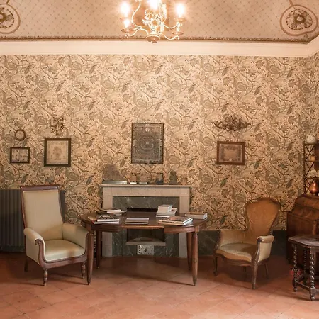 Storica Di Famiglia Sui Colli Senesi *