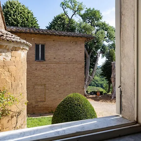 Villa Storica Di Famiglia Sui Colli Senesi